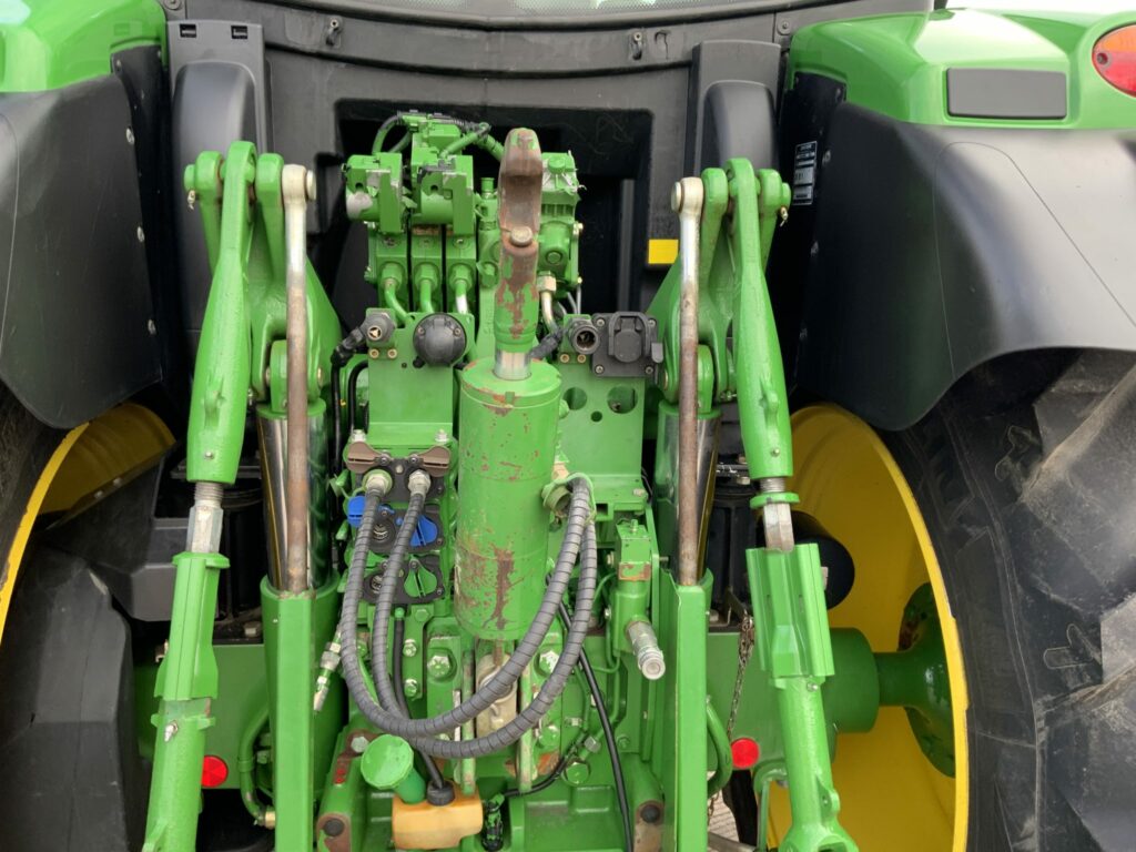 John Deere 6215R Tractor (ST24428)