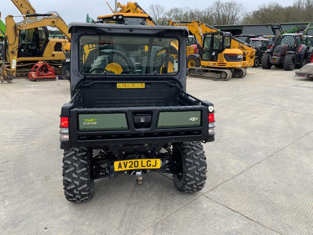 John Deere XUV 865M Gator (ST24249)