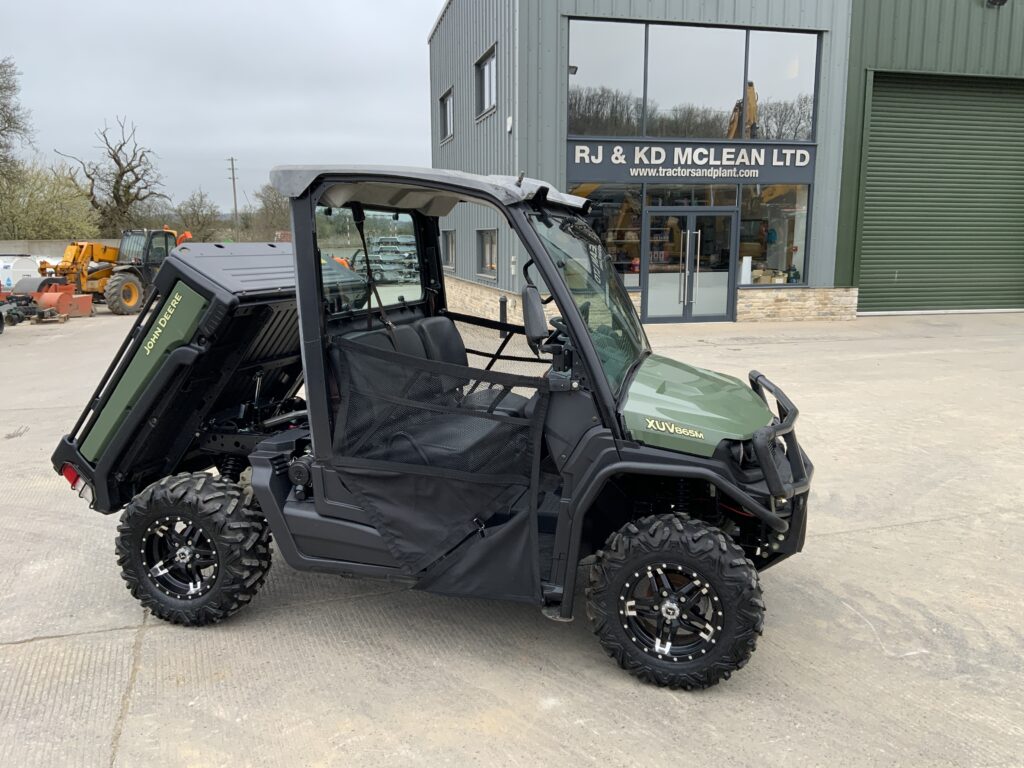 John Deere XUV 865M Gator (ST24249)