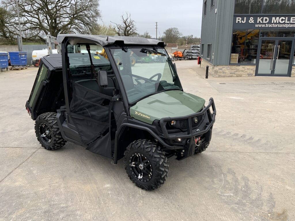 John Deere XUV 865M Gator (ST24249)