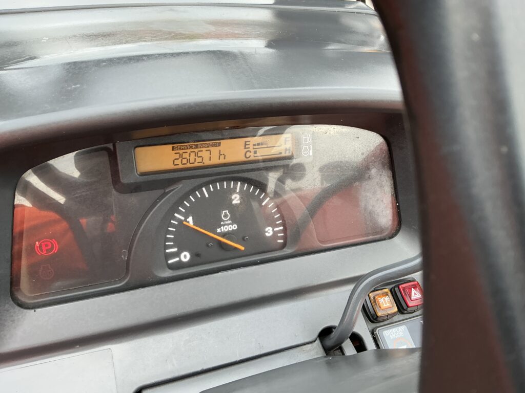 Kubota L4240 Tractor (ST26093)