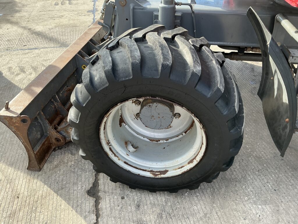 Takeuchi TB295 Wheeled Digger (ST25761)