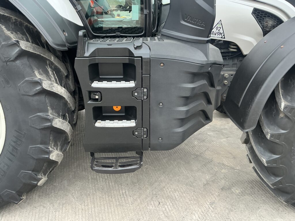 Valtra T234 Versu Tractor (ST25939)