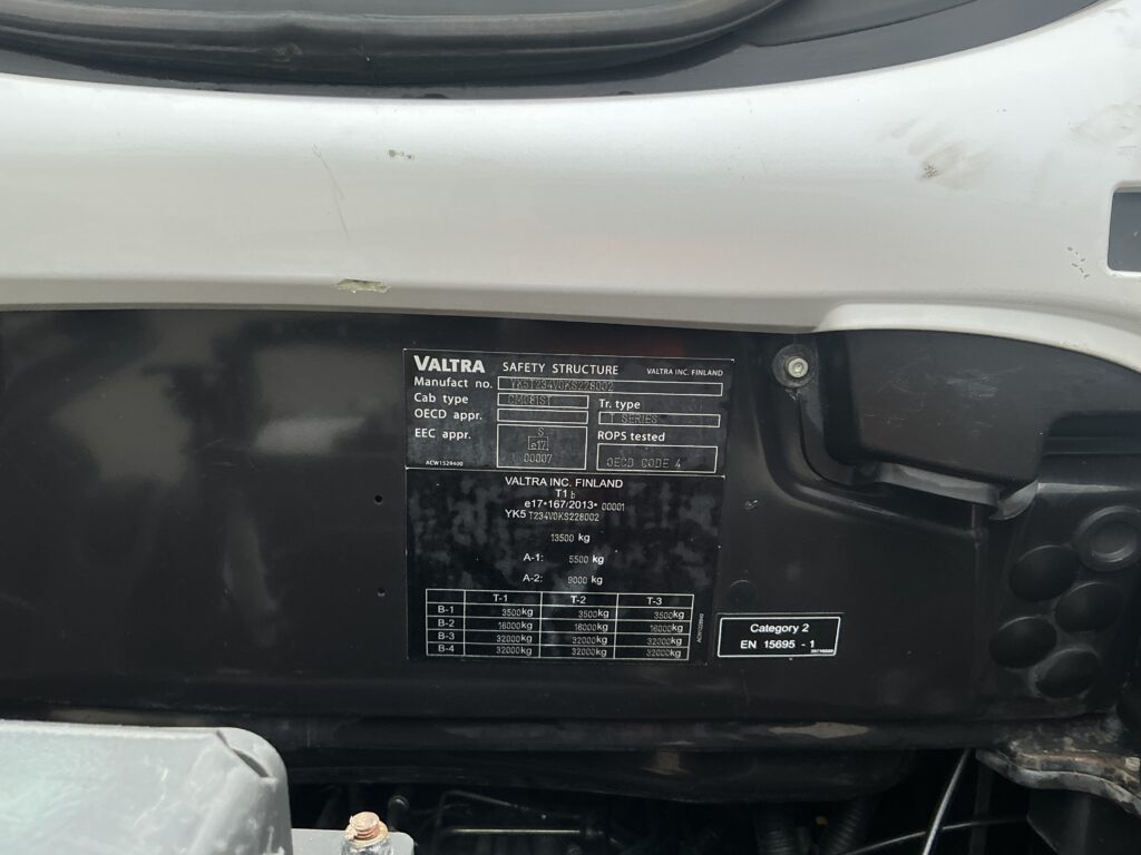 Valtra T234 Versu Tractor (ST25939)