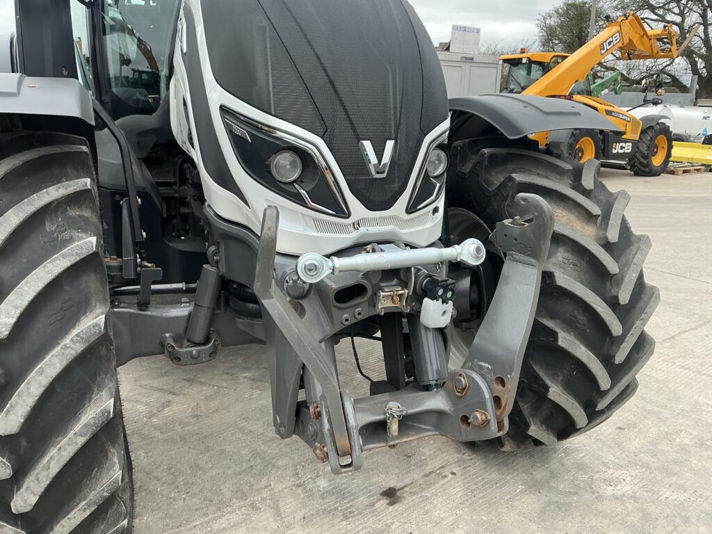 Valtra T234 Versu Tractor (ST25939)