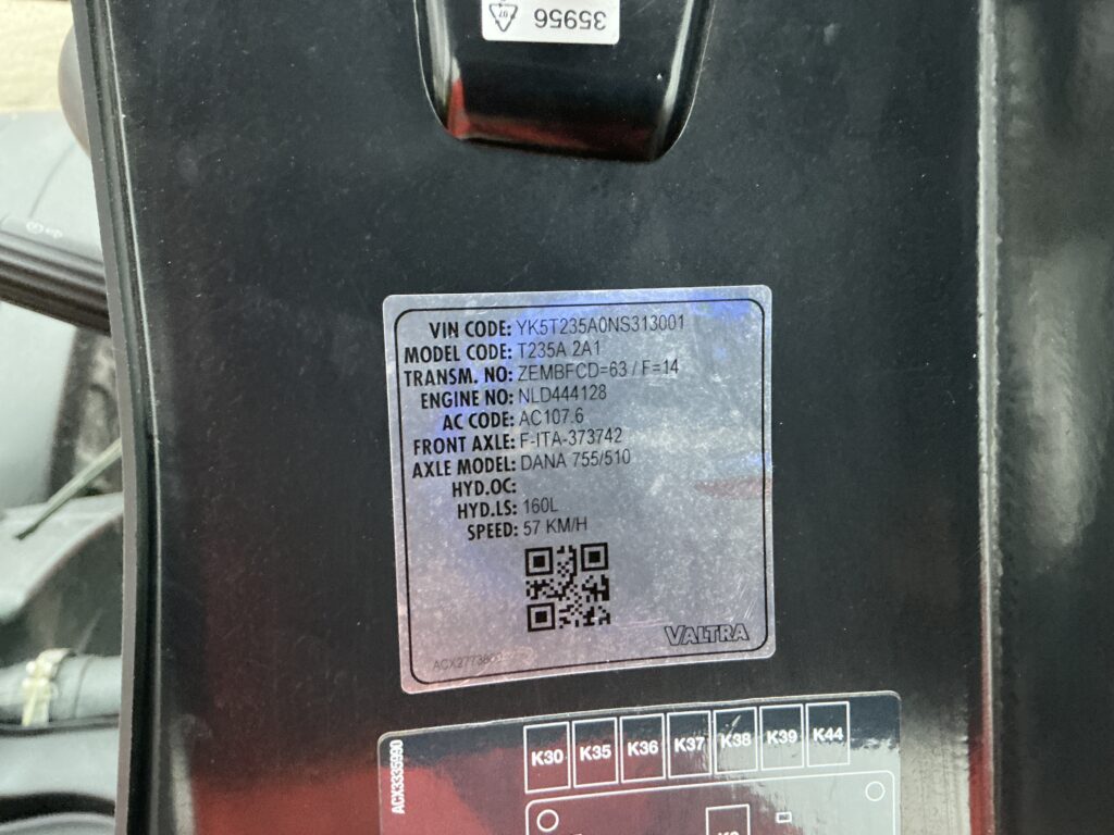 Valtra T235 Active Tractor (ST25715)