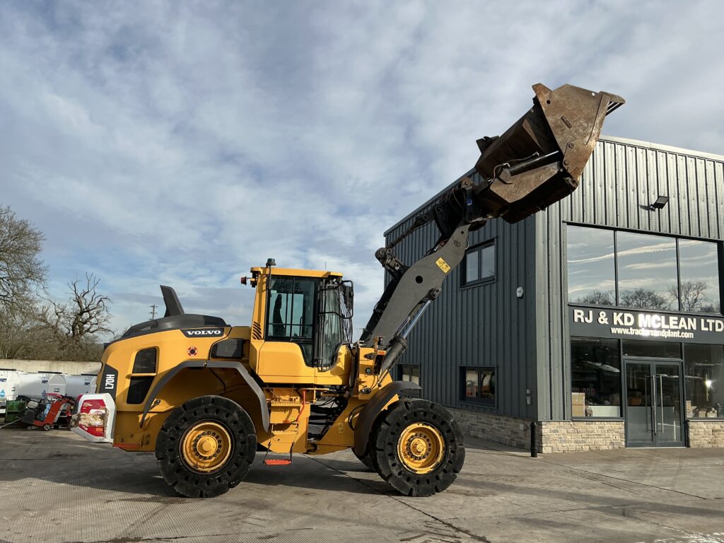 Volvo L70H Wheeled Loading Shovel (ST26066)