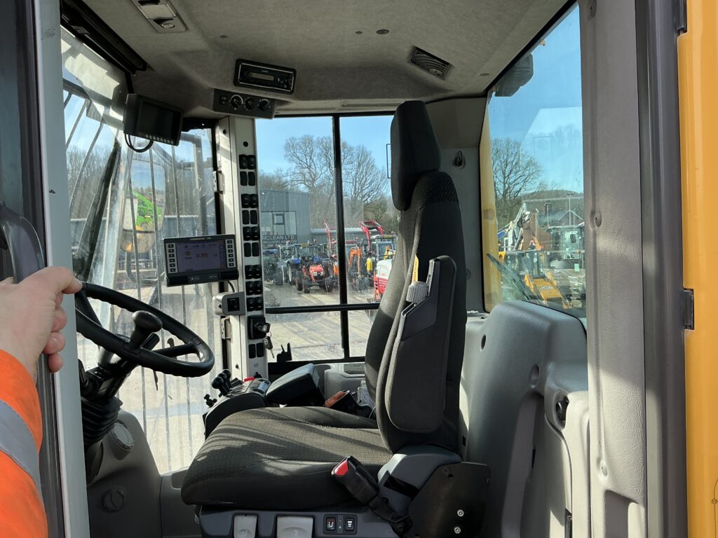 Volvo L70H Wheeled Loading Shovel (ST26066)