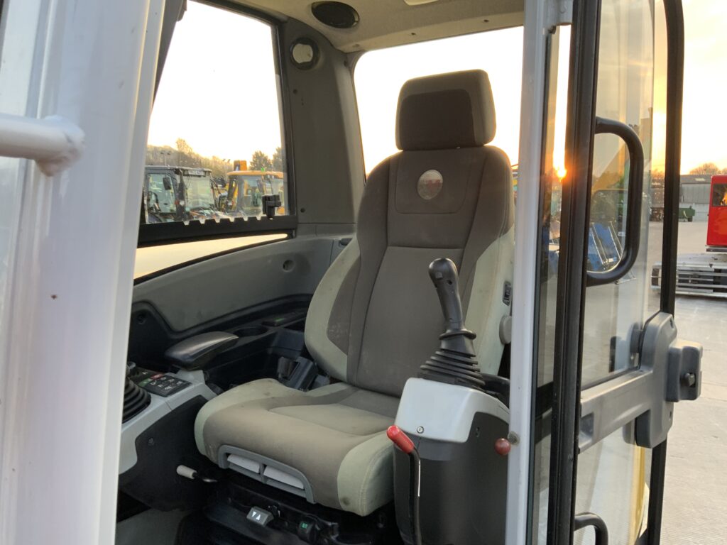 Wacker Neuson ET145 Off set boom Digger (ST25737)