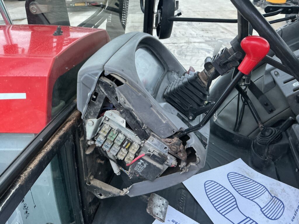 Zetor Proxima 85 Tractor (ST25391)