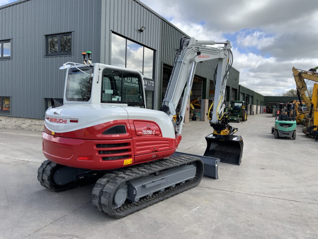 New Unuesd Takeuchi TB290-2 & Engcon Tilt Rotator