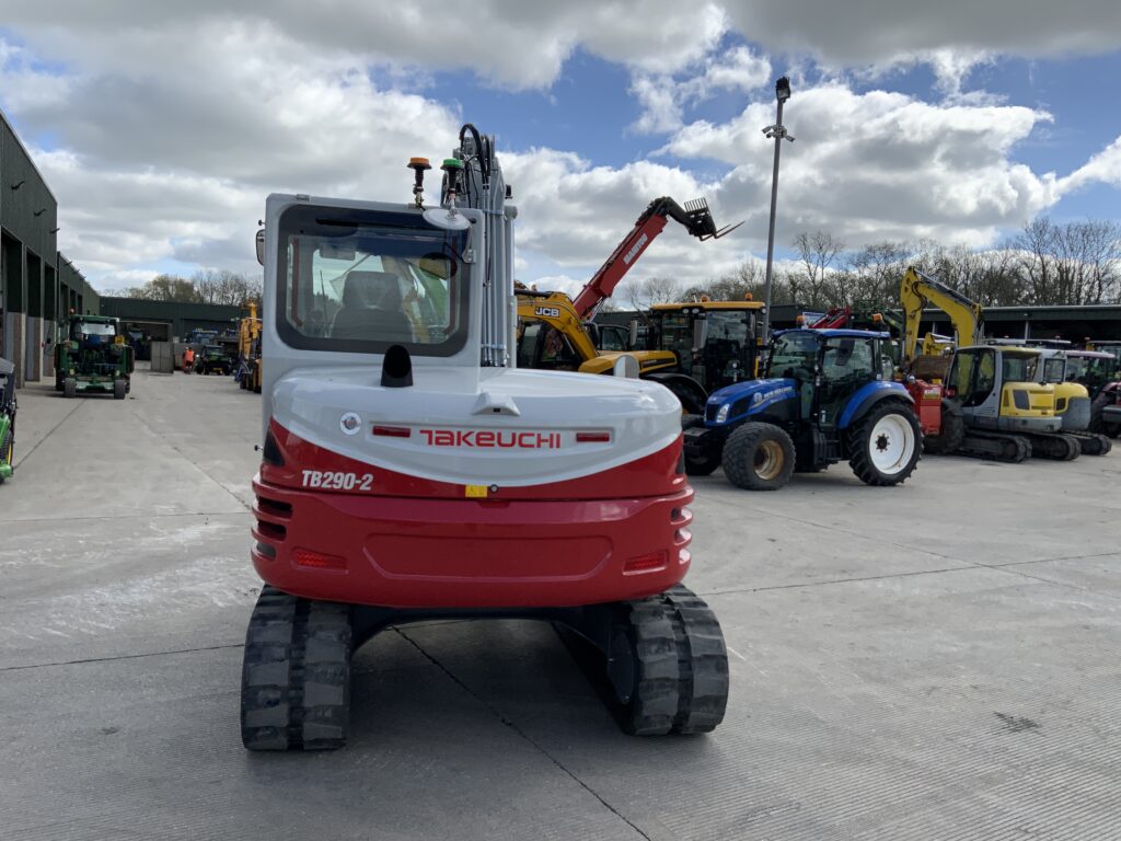 New Unuesd Takeuchi TB290-2 & Engcon Tilt Rotator