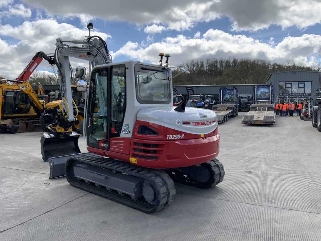 New Unuesd Takeuchi TB290-2 & Engcon Tilt Rotator