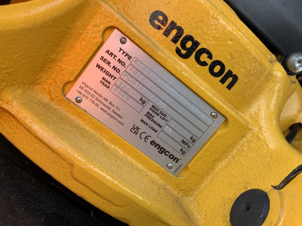 New Unuesd Takeuchi TB290-2 & Engcon Tilt Rotator