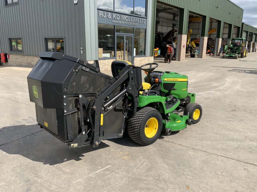 John Deere X950R Hi Dump Ride On Mower (ST26316)