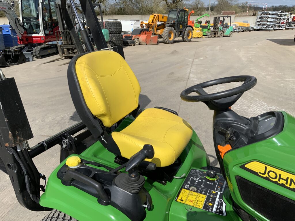 John Deere X950R Hi Dump Ride On Mower (ST26316)