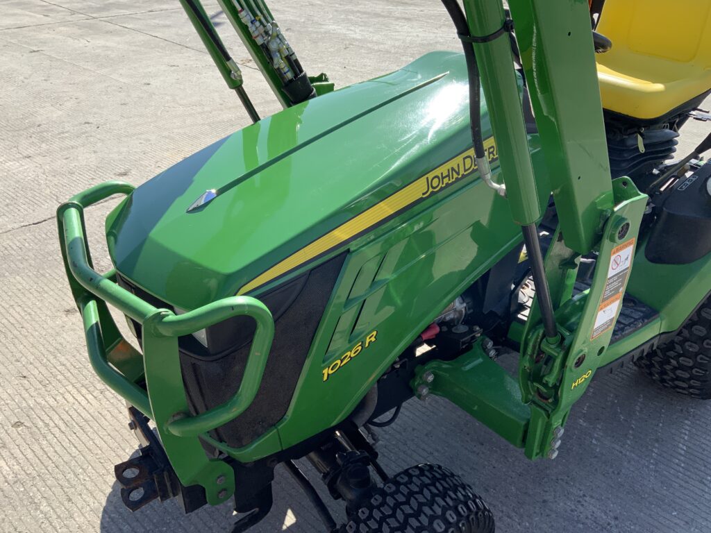 John Deere 1026R Compact Tractor (ST26030)