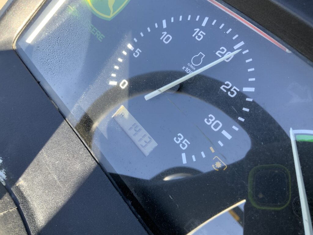 John Deere 1026R Compact Tractor (ST26030)