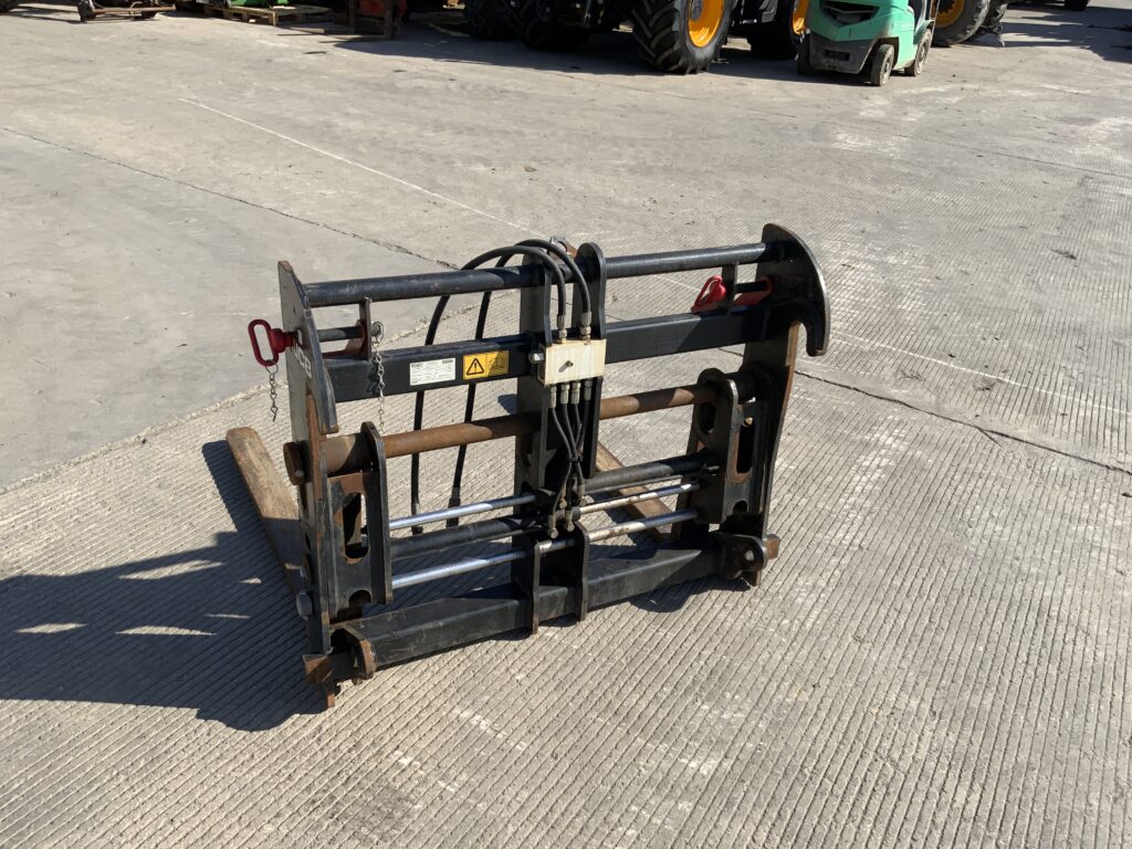 JCB Q Fit Fork Positioners