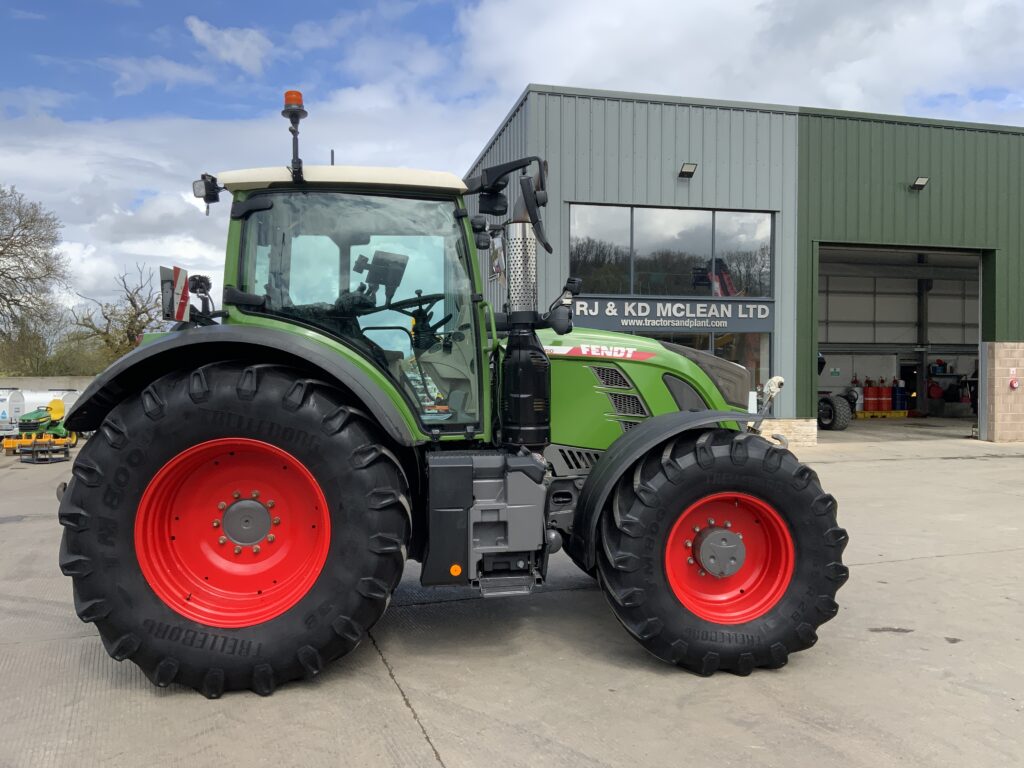 Fendt 724 Power Plus Tractor (ST26344)