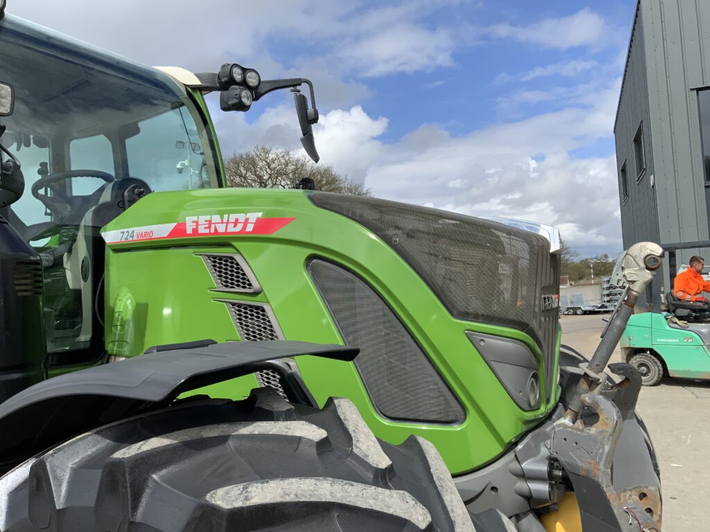 Fendt 724 Power Plus Tractor (ST26344)
