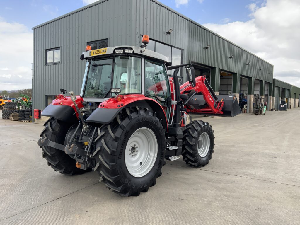 Massey Ferguson 5S.125 Tractor (ST26374)