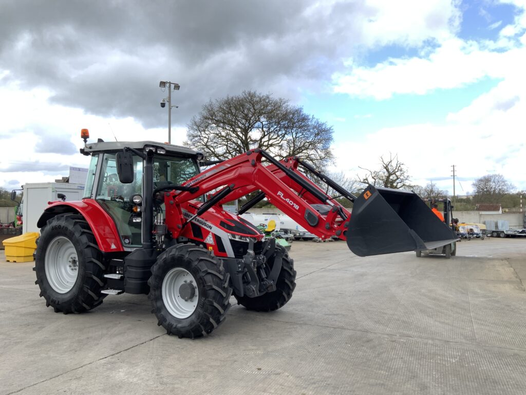Massey Ferguson 5S.125 Tractor (ST26374)