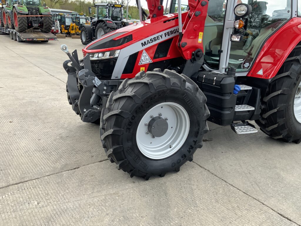 Massey Ferguson 5S.125 Tractor (ST26374)