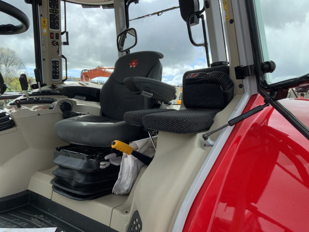 Massey Ferguson 5S.125 Tractor (ST26374)