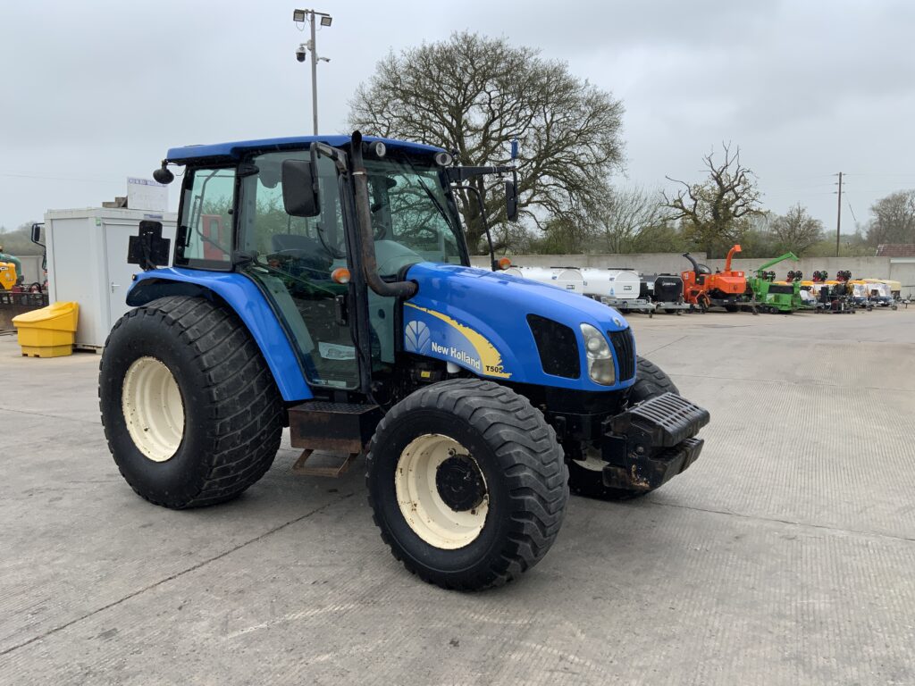 New Holland T5050 Tractor (ST25988)