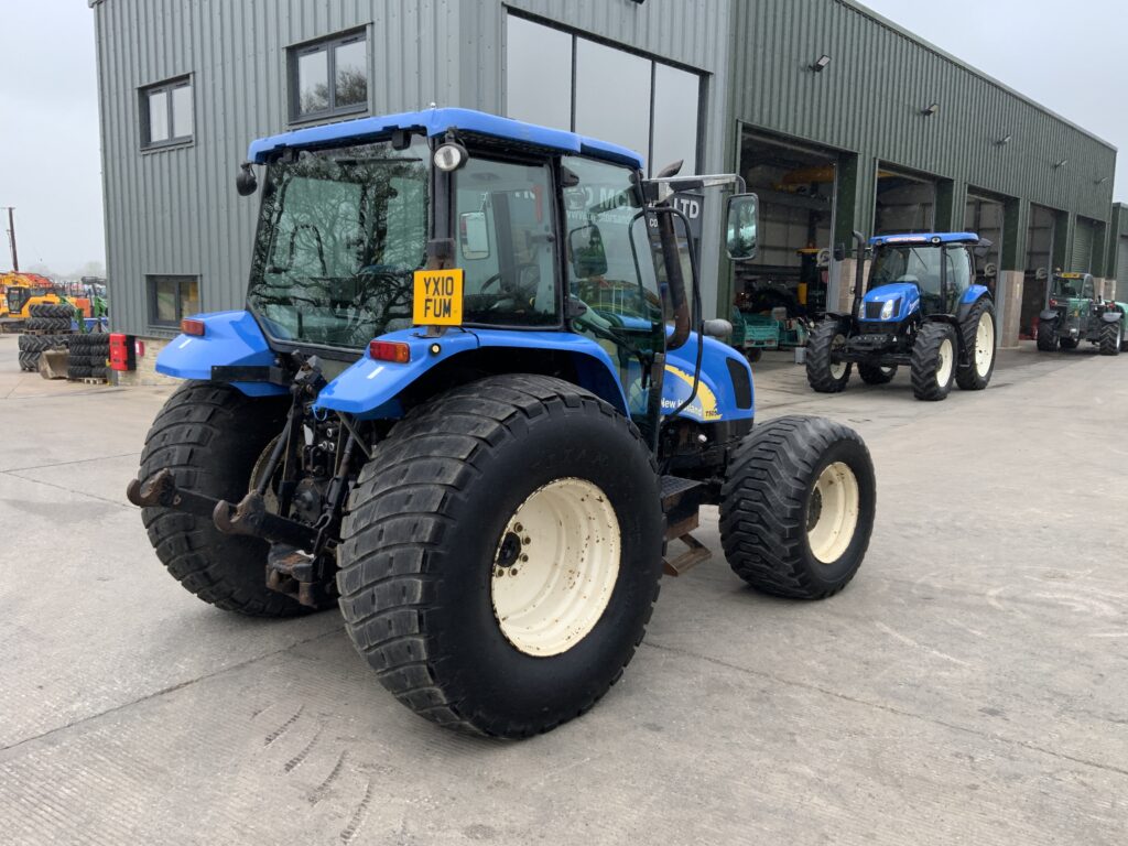 New Holland T5050 Tractor (ST25988)
