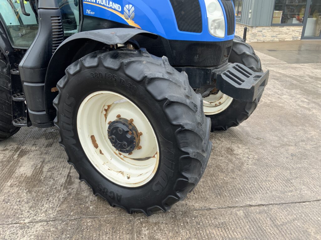 New Holland T6.150 Tractor (ST26009)
