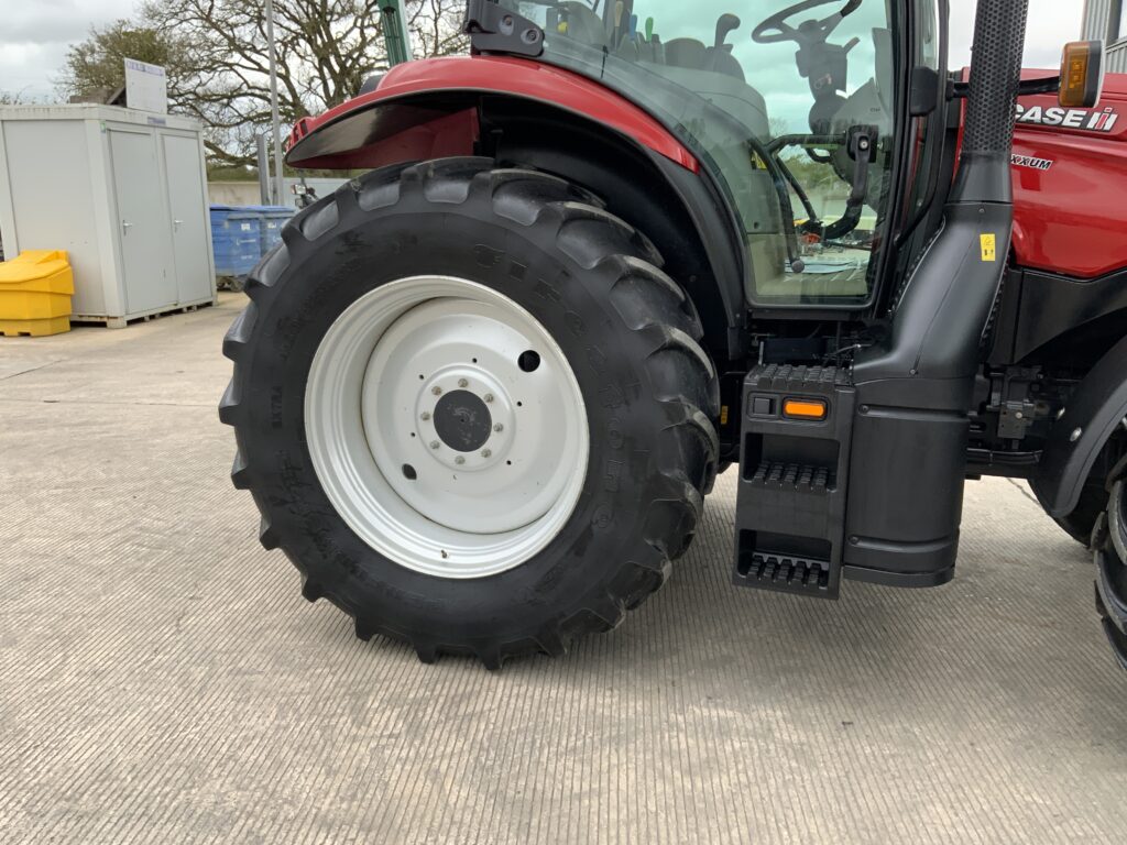 Case Maxxum 125 Tractor (ST26224)