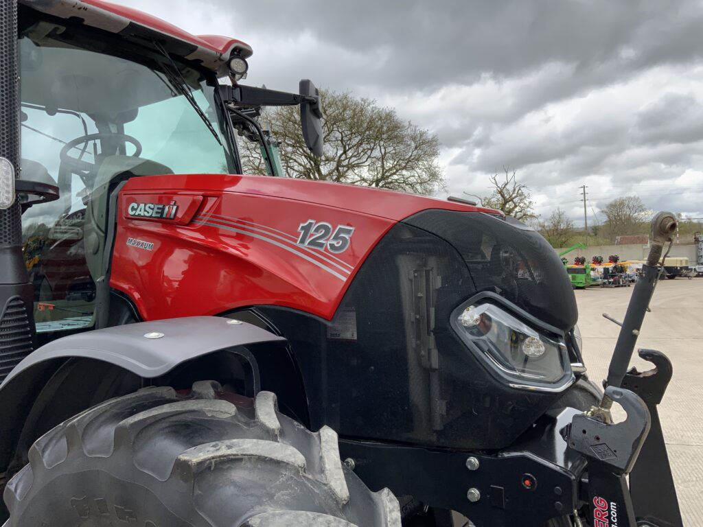 Case Maxxum 125 Tractor (ST26224)