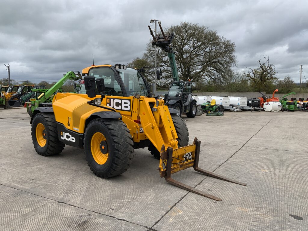 JCB 542-70 Agri Xtra Telehandler (ST25742)
