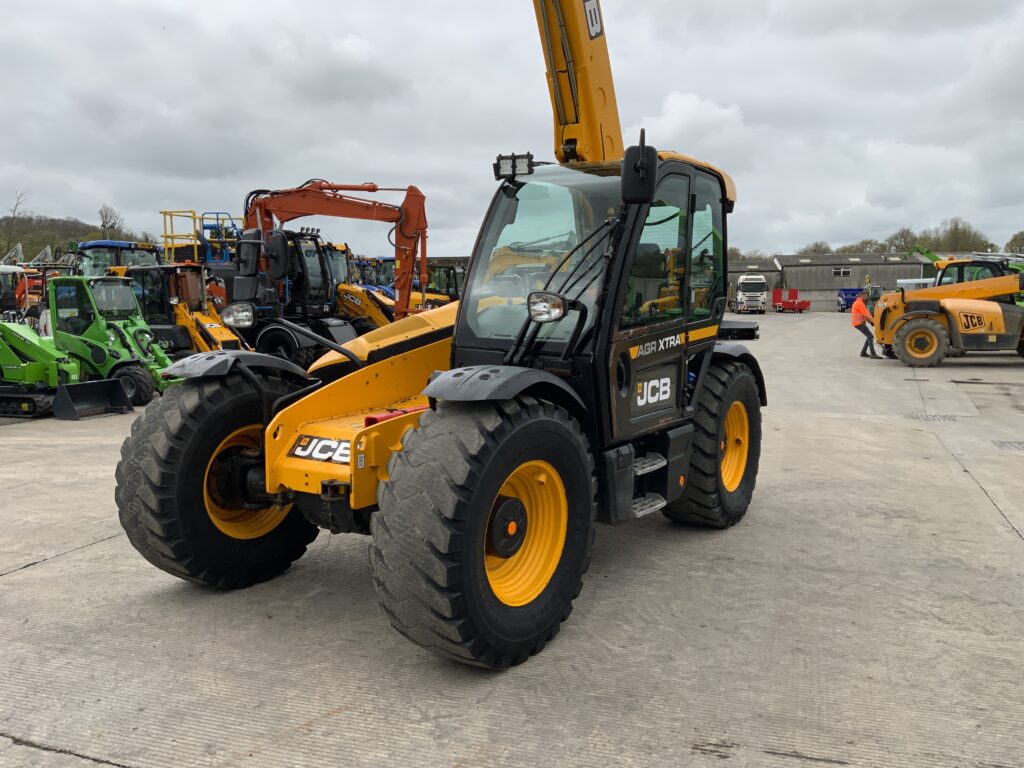 JCB 542-70 Agri Xtra Telehandler (ST25742)