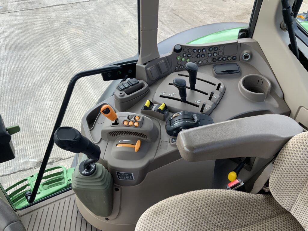 John Deere 6155M Tractor (ST26284)