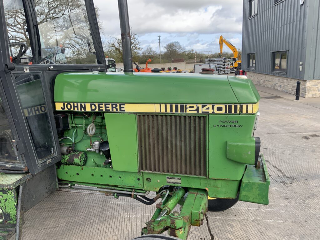 John Deere 2140 Tractor (ST26338)