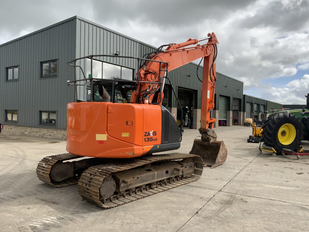Hitachi ZX135 US-5B Digger (ST25917)