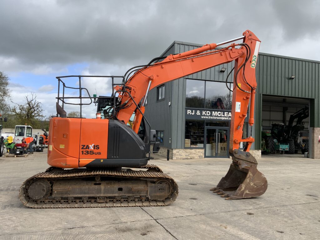 Hitachi ZX135 US-5B Digger (ST25917)