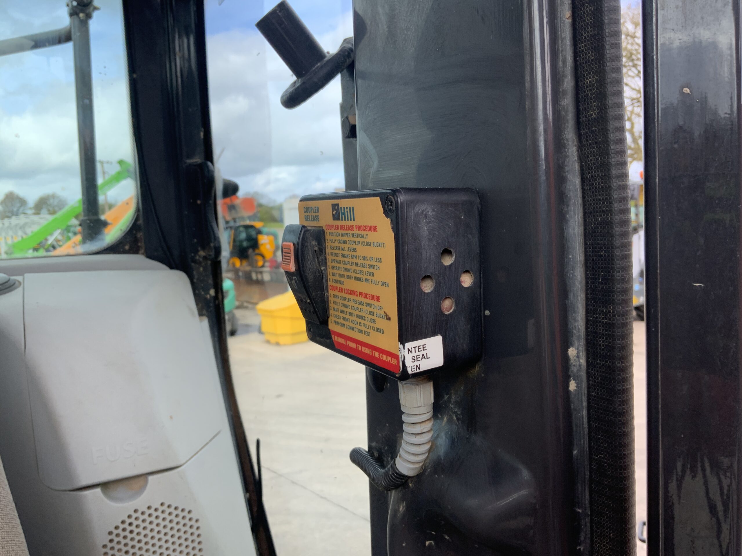 Hitachi ZX135 US-5B Digger (ST25917) - RJ and KD McLean Ltd