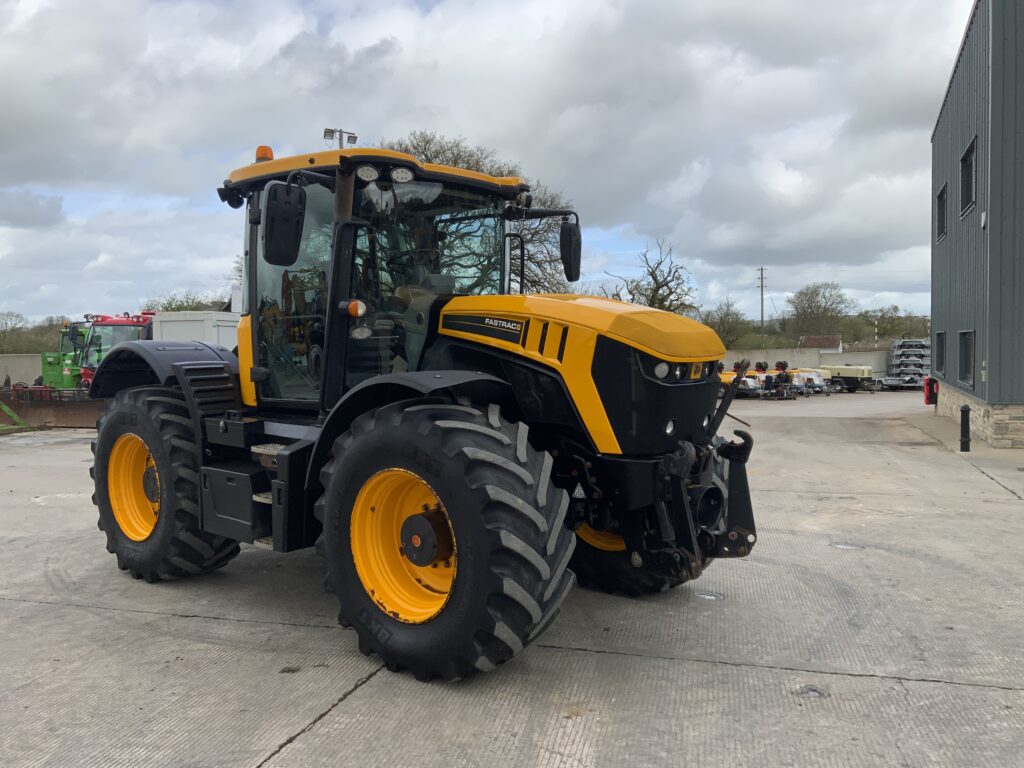 JCB 4220 Fastrac Tractor (ST26288)