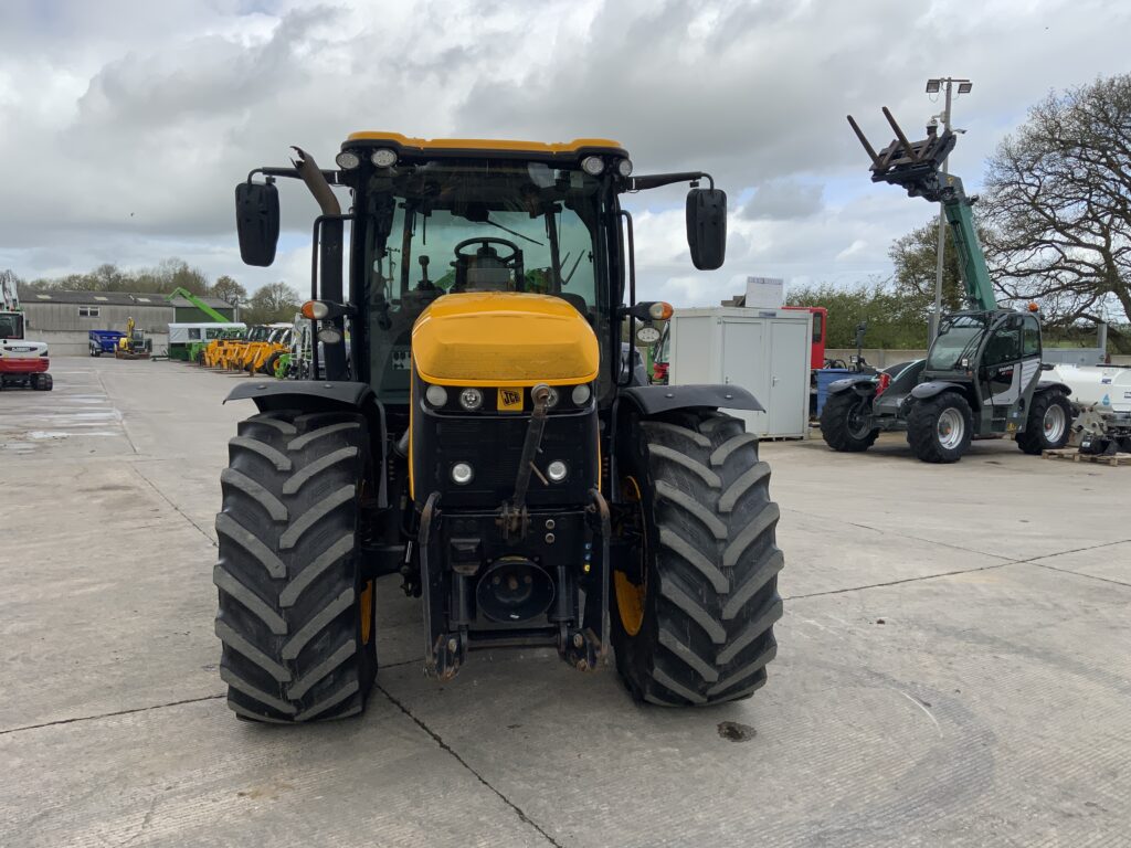JCB 4220 Fastrac Tractor (ST26288)