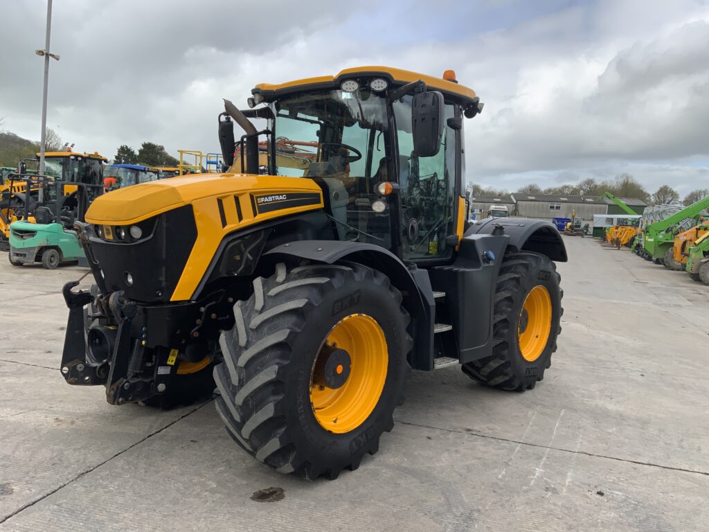 JCB 4220 Fastrac Tractor (ST26288)