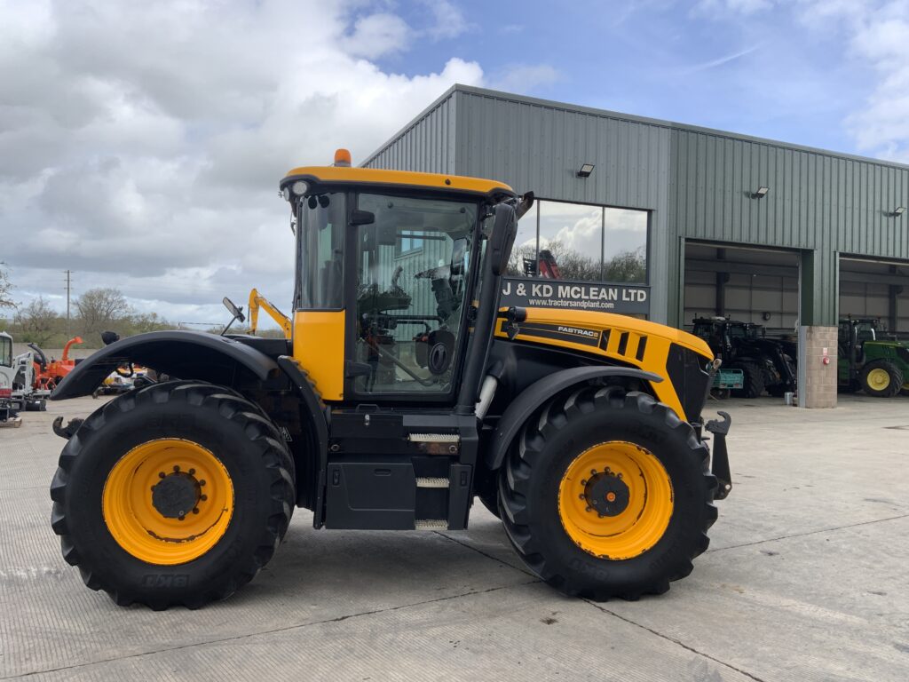 JCB 4220 Fastrac Tractor (ST26288)