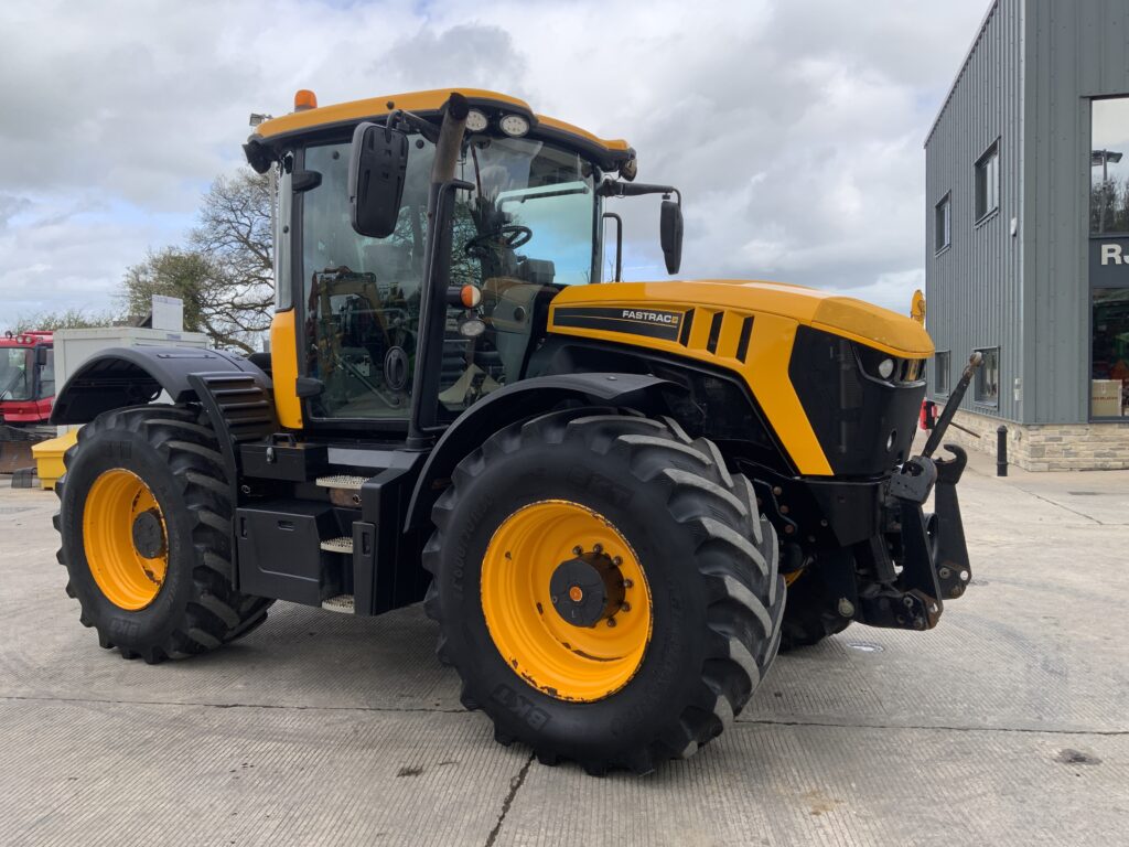 JCB 4220 Fastrac Tractor (ST26288)