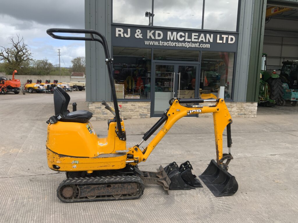 JCB 8008 CT Micro Digger (ST26409)