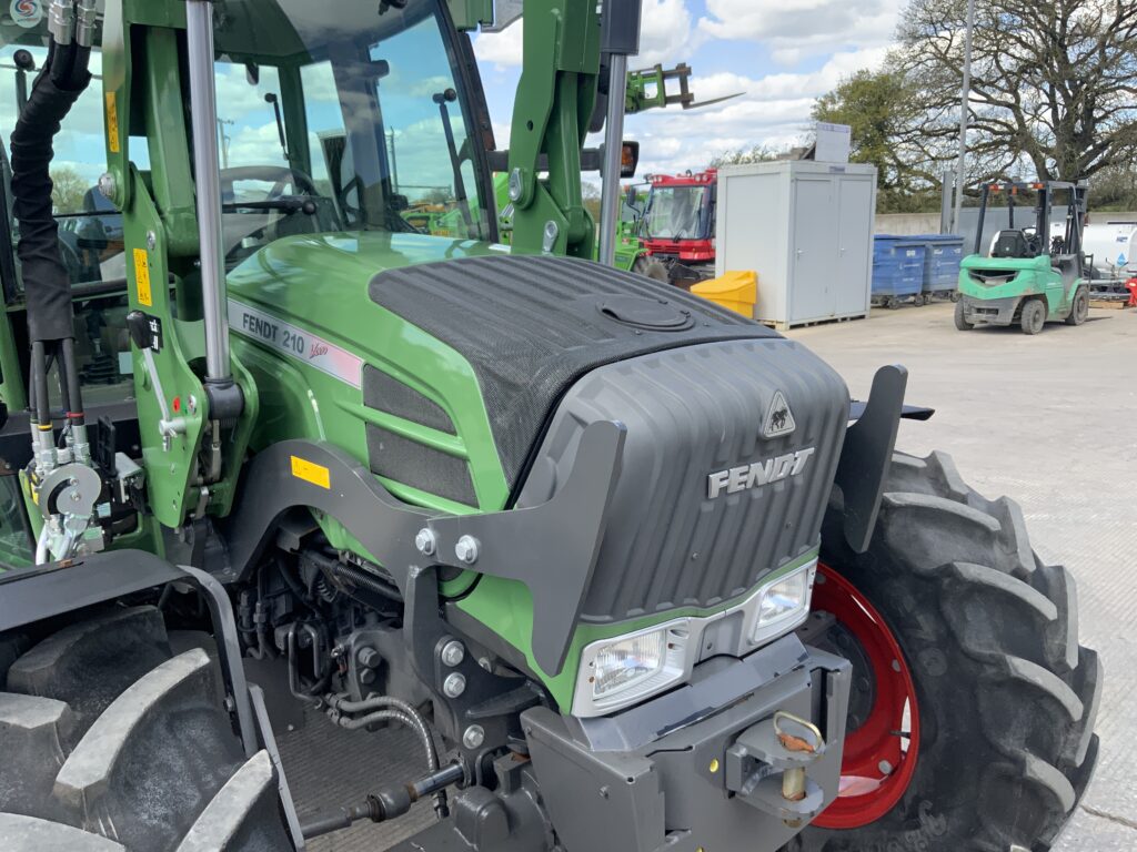 Fendt 210 Tractor (ST23988)