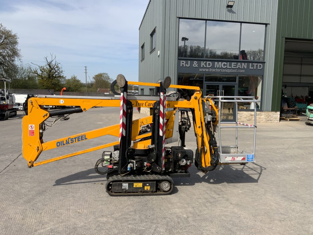 Oli & Steel Octopussy 1266 Tracked Telescopic Platform (ST25482)