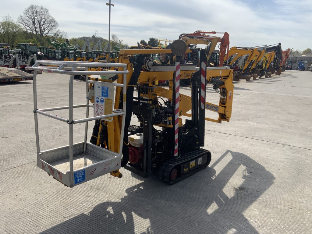 Oli & Steel Octopussy 1266 Tracked Telescopic Platform (ST25482)